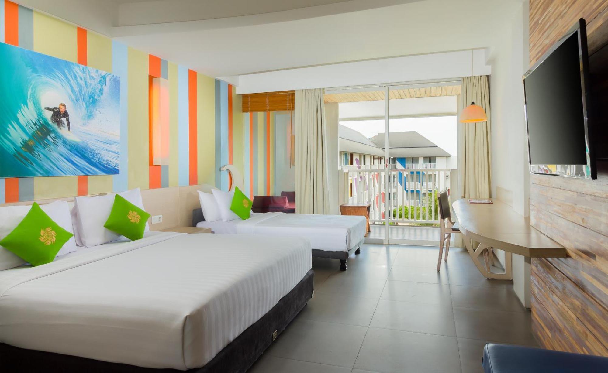 Bliss Surfer Hotel By Tritama Hospitality Legian  Exterior photo