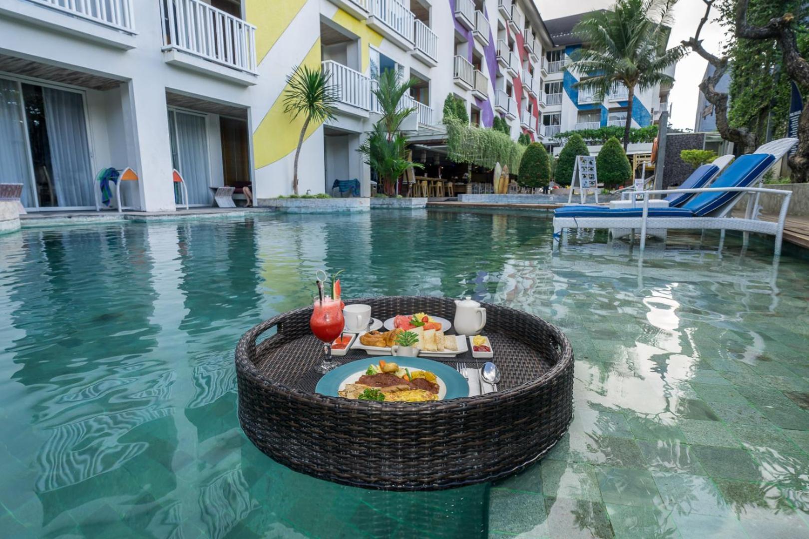 Bliss Surfer Hotel By Tritama Hospitality Legian  Exterior photo
